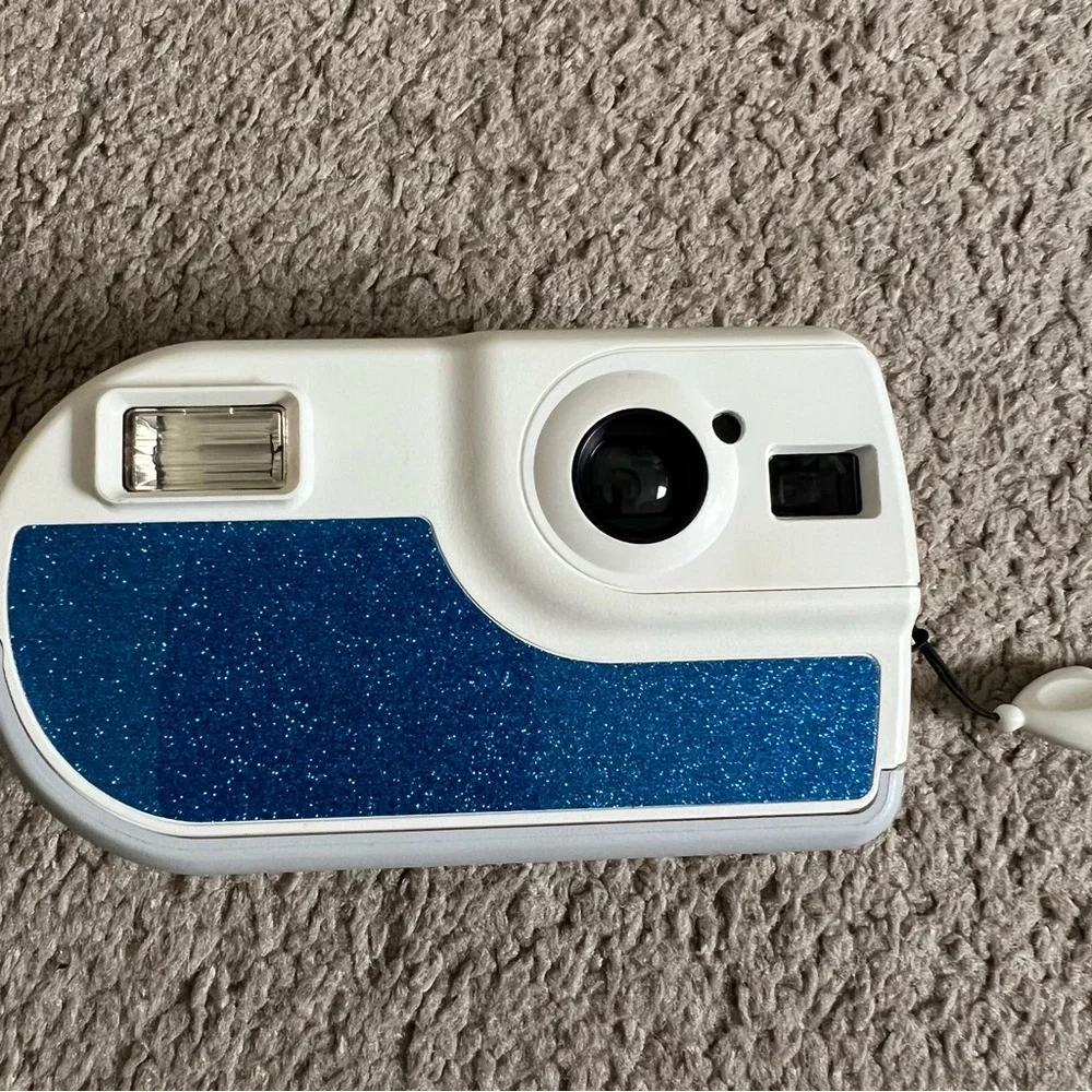 Vintage Polaroid izone camera